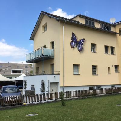 Fassade mit Schmetterling